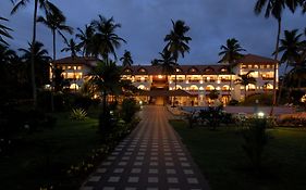 Estuary Sarovar Premiere Poovar Island